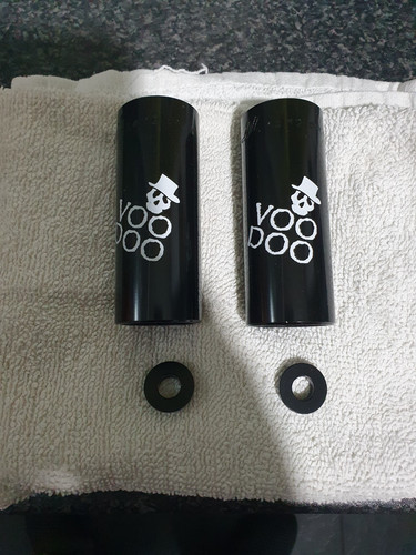 Stunt pegs trick - trick, nuts