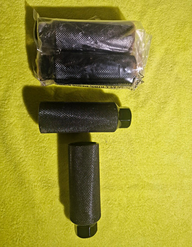 Black knurled metal - knurled,